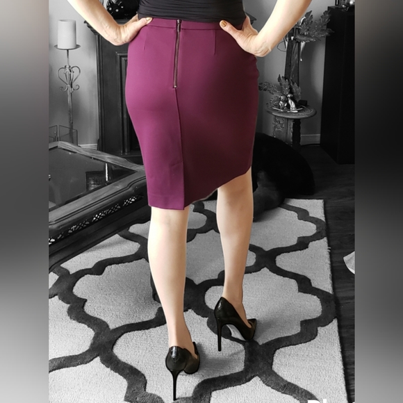 Elegant and comfortable skirt by Laura Petites - Picture 2 of 8